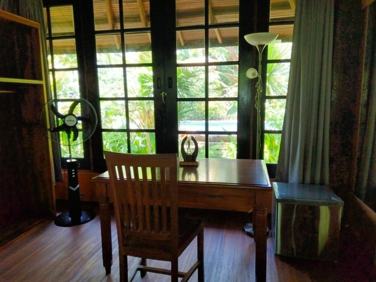 Pier26 Bali Homestay ヌサドゥア エクステリア 写真